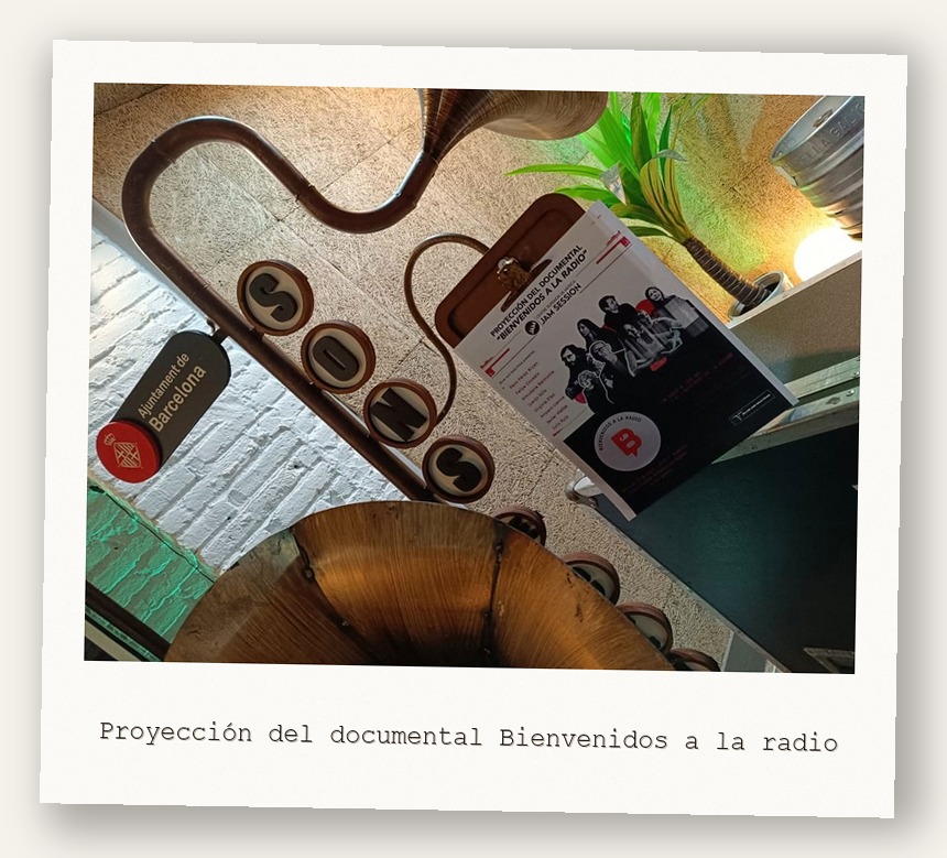 Proyección del documental Bienvenidos a la radio