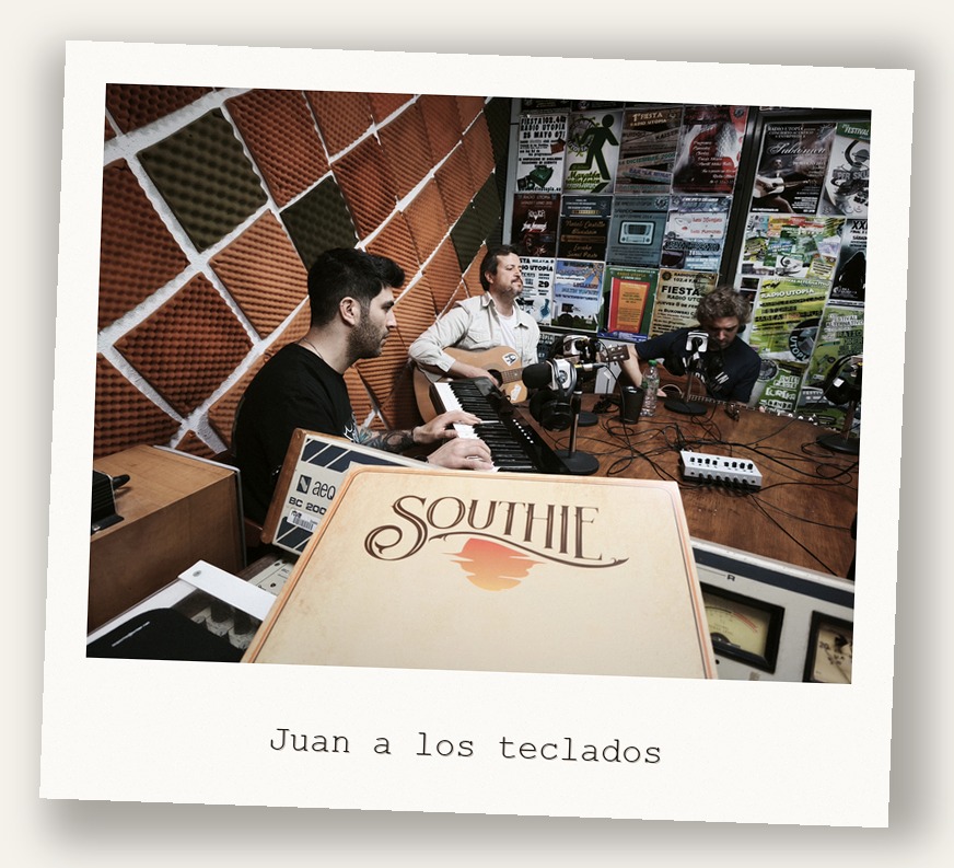 Juan a los teclados
